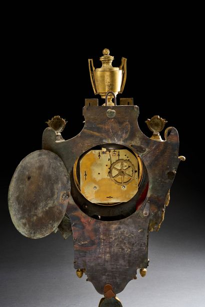 Cartel d'applique Louis XVI en bronze doré...