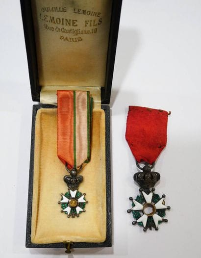 Croix en réduction de l’Ordre de la Légion...