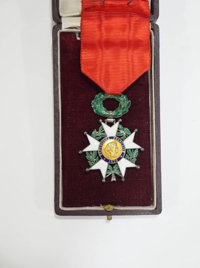 FRANCE, légion d'honneur
Croix de chevalier...