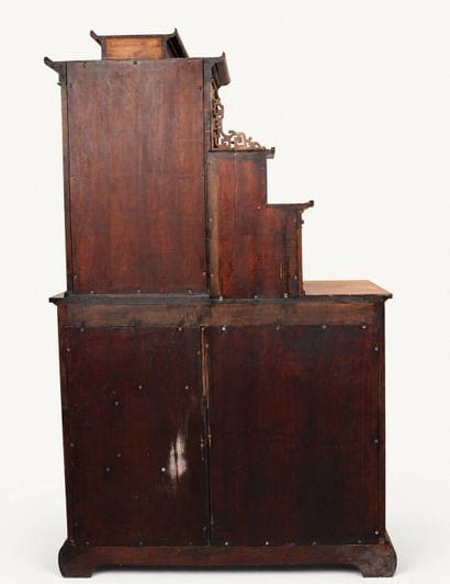 Dans le goût de Gabriel VIARDOT 
Meuble de...