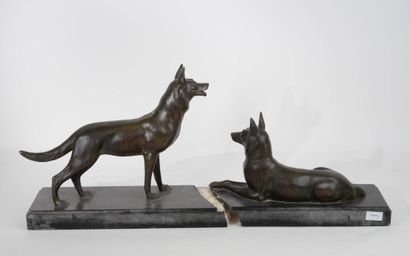 FOURNIER (XXe siècle)
Les chiens de garde
Bronze...