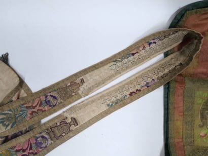 CATHOLICA 
Lot comprenant un revers de chasuble...
