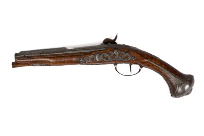 Pistolet d’arçon, début XVIIIe siècle.
Platine...