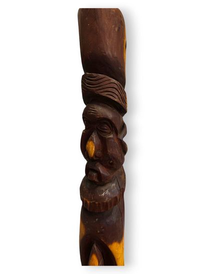 KANAK, Nouvelle-Calédonie, 
Poteau de case...