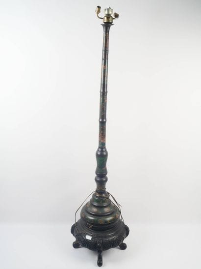 Lampadaire en cloisonné au fut imitant le...