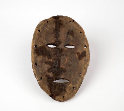 Masque en bois polychrome ITURRI, XXe
24,5...