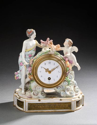 Allégorie de l'Amour
Pendule en porcelaine...