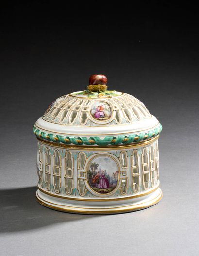 MEISSEN
Pot-pourri couvert circulaire en...