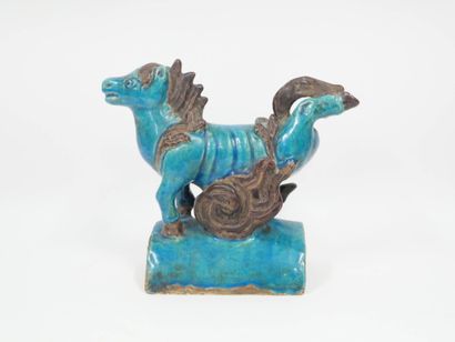 Tuile faitière en céramique émaillée bleu...