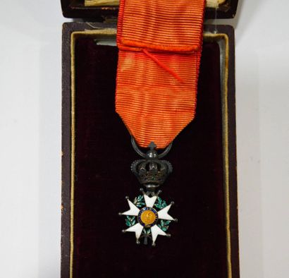 Croix en réduction de l’Ordre de la Légion...