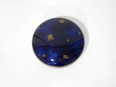 Manufacture Nationale de Sèvres 
Bonbonnière...