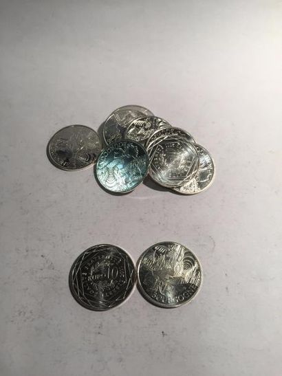 [MONNAIE DE PARIS]

10 pièces de 10 euros...