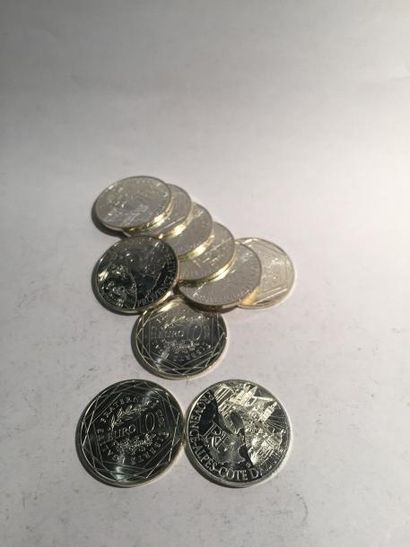[MONNAIE DE PARIS]

10 pièces de 10 euros...
