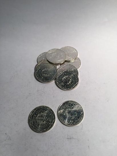 [MONNAIE DE PARIS]

8 pièces de 10 euros...
