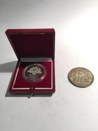 [MONNAIE DE PARIS]

1 pièce de 100 francs...