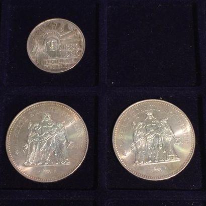 Lot composé de deux pièces de 50 Francs argent...