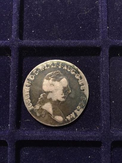[ Italie ] 

Pièce d'une lire en argent 1783...
