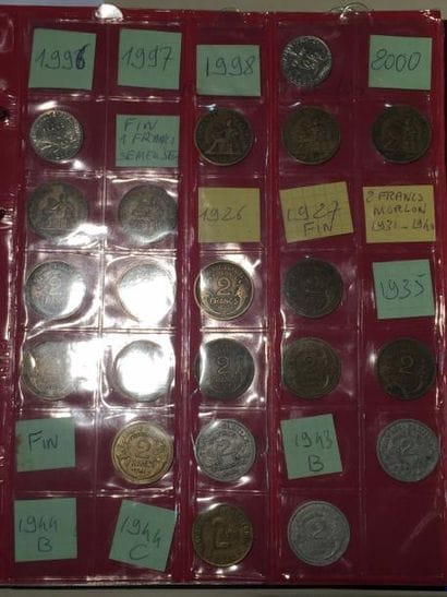 [FRANCS] [COLLECTION]

Trois classeurs contenant...
