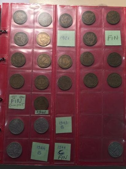 [FRANCS] [COLLECTION]

Trois classeurs contenant...