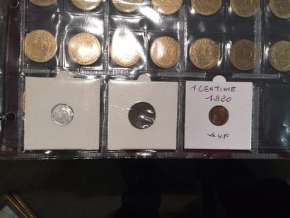 [FRANCS] [COLLECTION]

Trois classeurs contenant...
