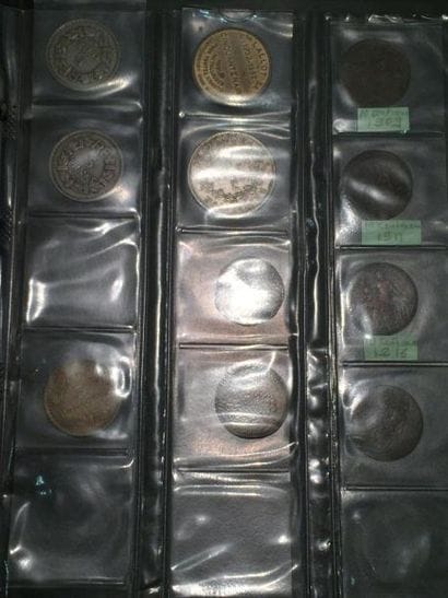 [FRANCS] [COLLECTION]

Trois classeurs contenant...