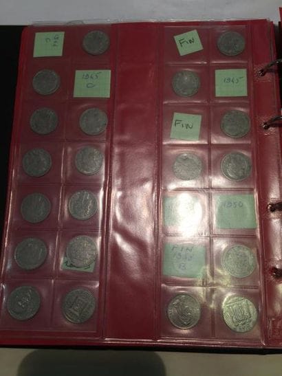 [FRANCS] [COLLECTION]

Trois classeurs contenant...