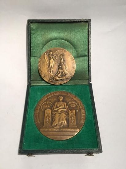 [MEDAILLE]

Medaille en bronze Les Trois...