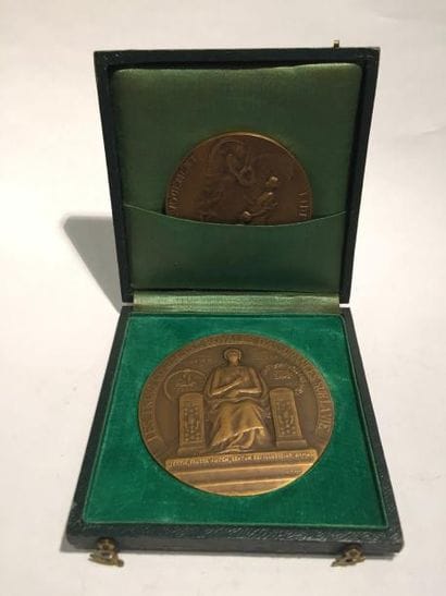 [MEDAILLE]

Medaille en bronze Les Trois...