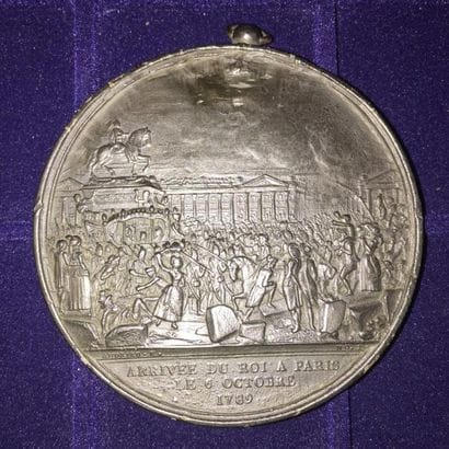 [ROI DE FRANCE]

Médaille en étain commémorative...
