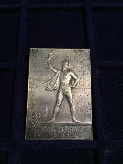 [EXPOSITION UNIVERSELLE][SPORT]

Médaille...