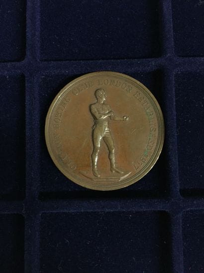 [BOXE]
Médaille commémorative en métail 