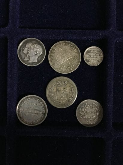 [PIECES][JETON]
- 1/2 franc Henri V - Comte...