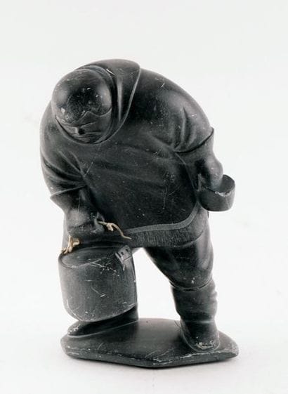 INUIT SCHOOL XXth
Character
Carved soapstone
Signature...