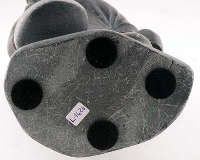 INUIT SCHOOL XXth
Character
Carved soapstone
Signature...