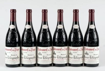 Domaine du Vieux Télégraphe La Crau 2010...