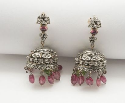BOUCLE D'OREILLE OR 10K, ARGENT, RUBIS, DIAMANTS...