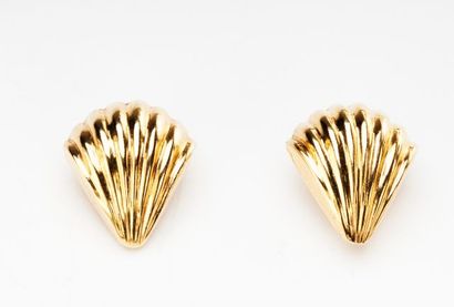 BOUCLES D'OREILLES COQUILLAGES OR 14K
Paire...