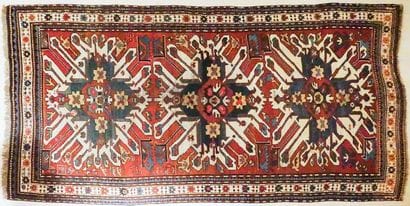 TAPIS CAUCASIEN D'AIGLE KAZAK
Ancien tapis...