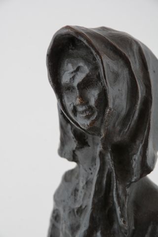 WINANT, Alice (1928-1989)
Femme au foulard
Bronze...