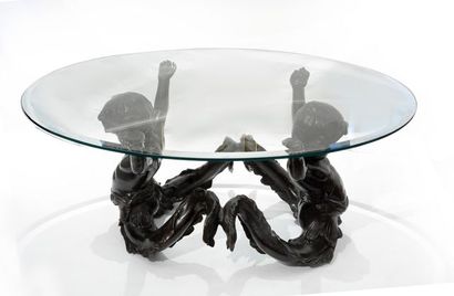 Table de salon en bronze et verre Putti di...