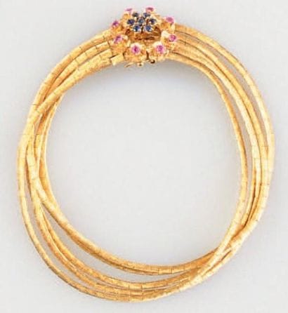 Bracelet en or jaune 18K (poinçonné)à 5 rangs,...