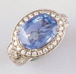 Bague en or blanc 18K (poinçonnée), sertie...