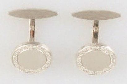Paire de boutons de manchette en or 18K (poinçonné),...