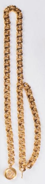 CHANEL
Ceinture chaîne double maille en métal...
