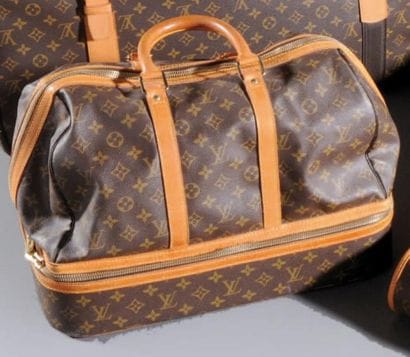 LOUIS VUITTON
Sac malette en toile monogram...
