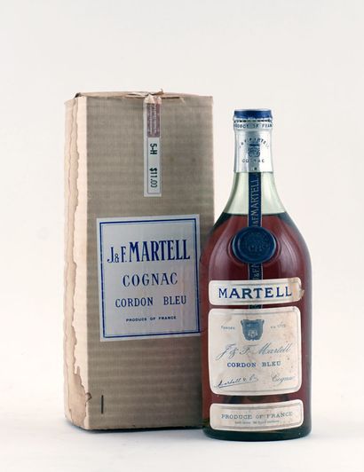Cognac Martell Cordon Bleu

Niveau A

1 bouteille

Boîte...