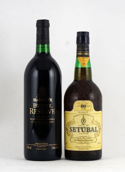 Harveys Bristol Reserve Oloroso Sherry Setubal...