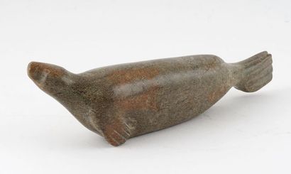 AKILAK, Moses (1932-1968)

Seal

Soapstone...
