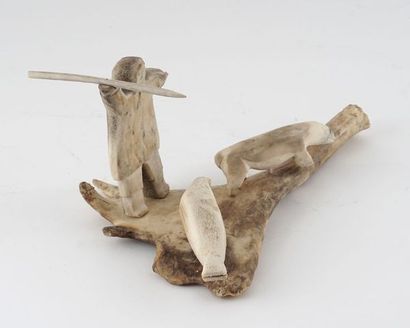 INUIT SCHOOL (20th c.)

On the Hunt

Bone...