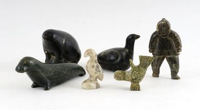INUIT SCHOOL (20th c.)

Set of 6 small soapstone...